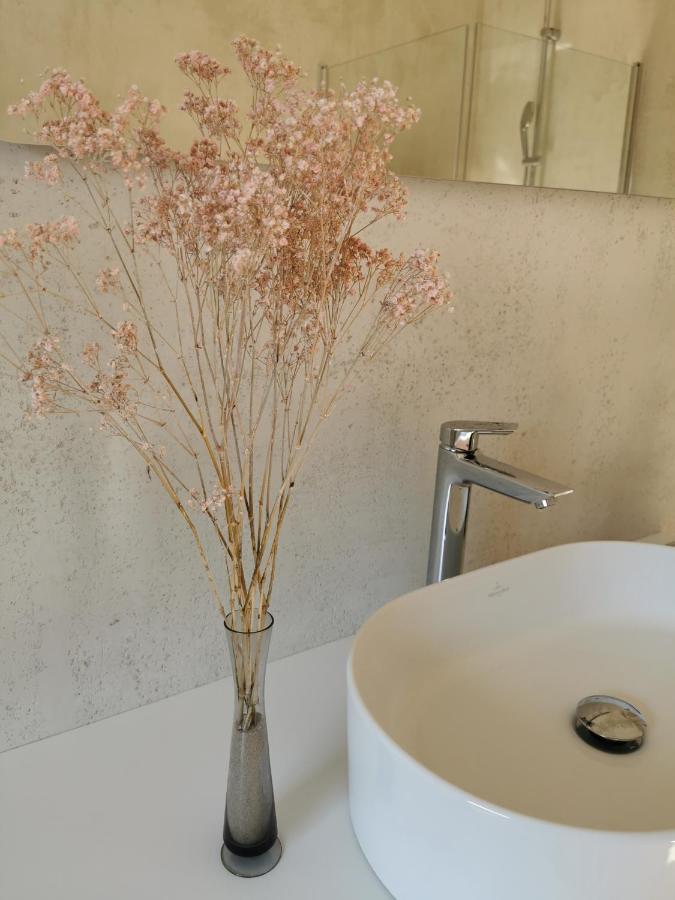 Melnrage Beach Cozy Apartments & Terrace - Pine View Sea Entry كلابيدا المظهر الخارجي الصورة