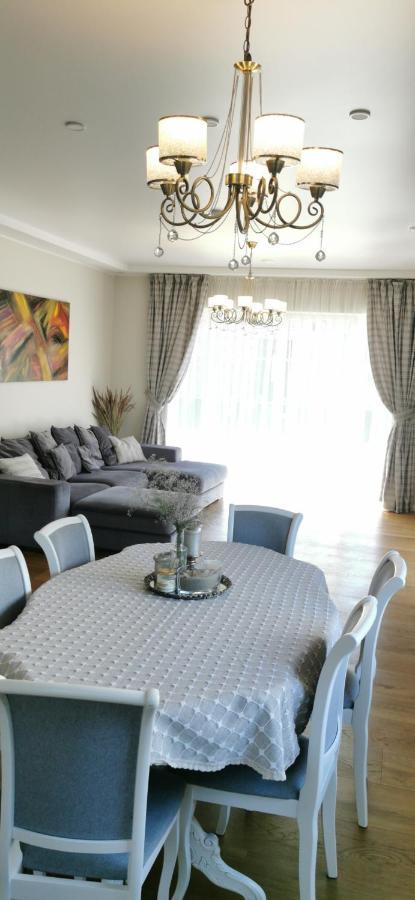 Melnrage Beach Cozy Apartments & Terrace - Pine View Sea Entry كلابيدا المظهر الخارجي الصورة